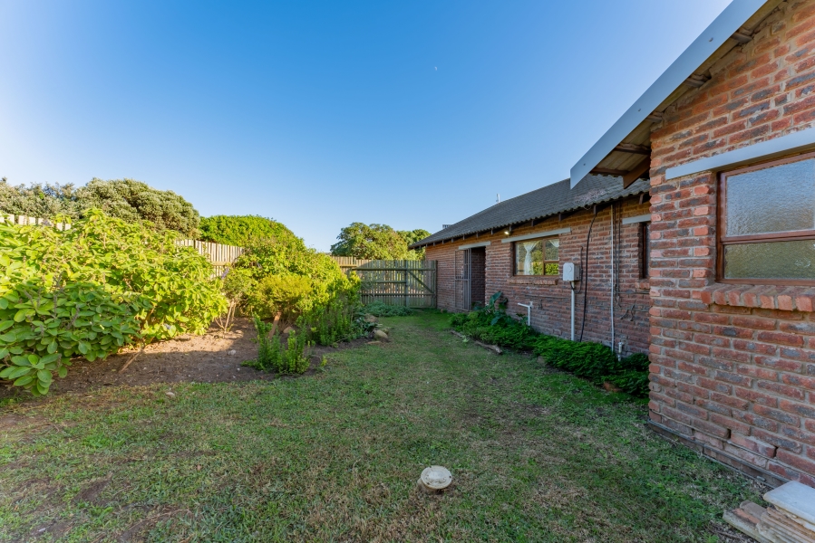 4 Bedroom Property for Sale in Cape St Francis Eastern Cape